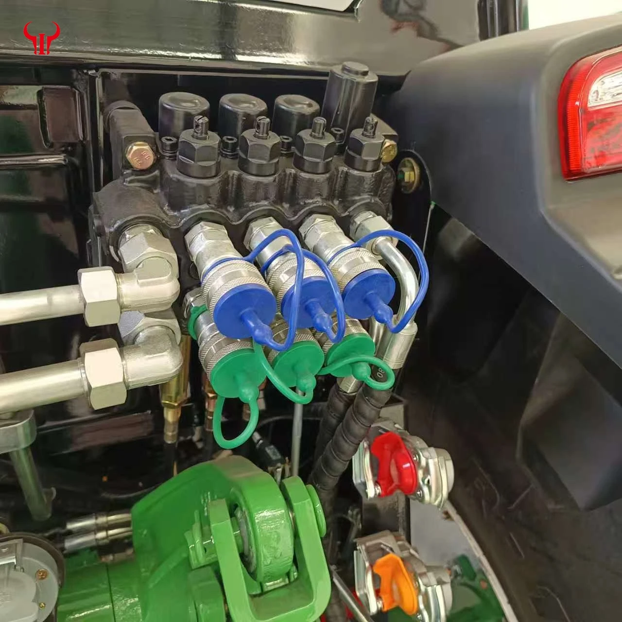 3Y SERIES 100-120 HP TRACTOR